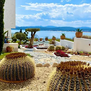 3* Aparthotel Casa De Oro Alma